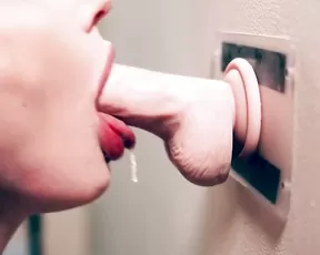 BOUND CAMGIRL TRAINS DEEPTHROAT COCK SUCKING Premium Free ManyVids & Webcam Porn Live Sex