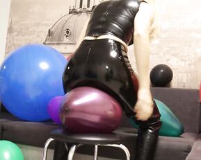 leatherlove katya in latex popping balloons manyvids stuffing non b2p free porn live sex