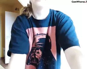 Big ass chick is teasing her snatch