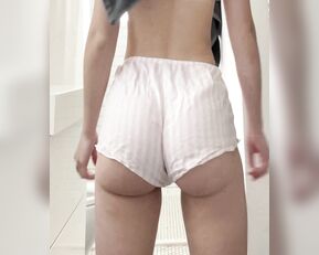 Monica Corgan monicacorgan hahaha do you guys like these pj shorts chat for free Adult Webcams porn