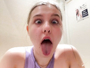 jucieLussie look how big my working mouth is