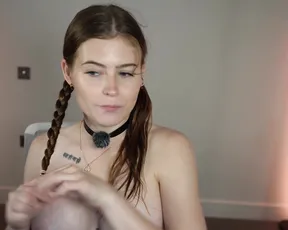 Chloewildd_bigboobs gets sensual with webcam chat & live cam show