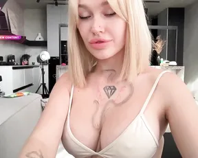 Watch Golden_alinee's 18th birthday party in HD with her big boobs bouncing on cam