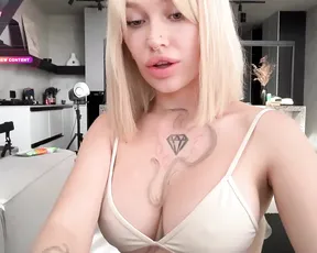 Watch Golden_alinee's 18th birthday party in HD with her big boobs bouncing on cam