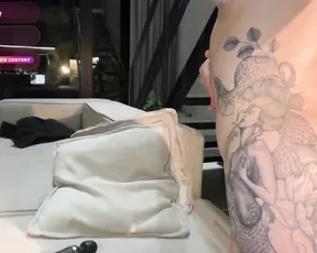 Watch golden_alinee's big boobs bounce while she gets her ass drilled live on cam