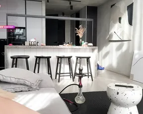 Watch Golden_alinee's 18yo live cam show with big boobs & anal action!