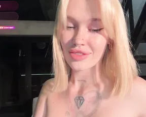 Watch golden_alinee's big boobs bounce while getting her tight ass drilled live on cam