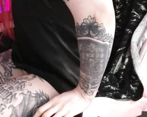 devil_s_bride — Intimate Anal Close-Up With Inked Details