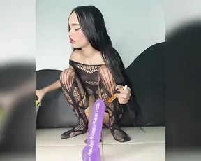 exotic_girl666 — Tempting Foot Play And Oil Show