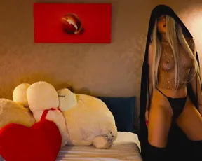 Sonya-Love — Hardcore King Of The Room Dildo Show