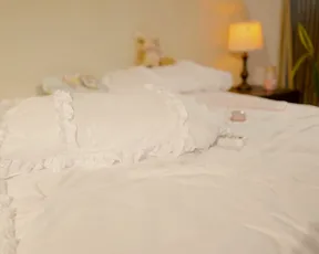 nicolle_mitchelle — Watch Young Natural Beauty Play