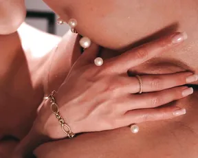heybanan — Solo Intimate Moments