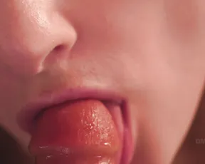 Kottyaaaa — Trimmed White Teen's Masturbation Show