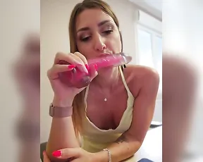 Lib_ertine32 — Sensual Blowjob From Redhead