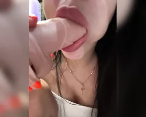 vero19nika — Intimate Anal Penetration Close-Up