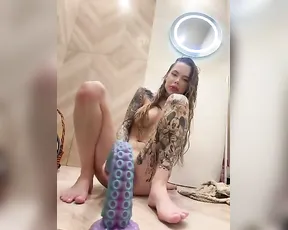 mc-Olivia — Uninhibited Dual Penetration Toy Showcase