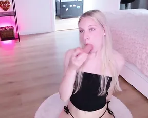 SabrinaRose_xxx — Nipple Toys And Erotic Dance