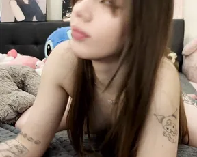 dolly-ll — Uninhibited Striptease And Anal Play
