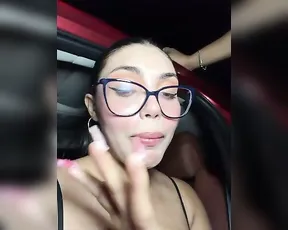 zui_lu — Sensual White Curves Interactive Pleasure