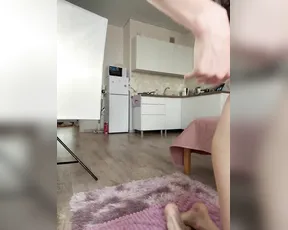 shottup — Aggressive Pussy Rubbing Session
