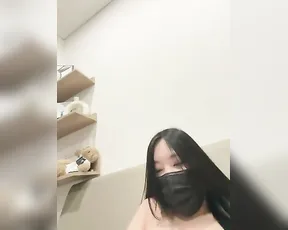 MEOW_MEO — Asian Mouth Action Up Close