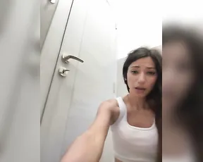 -_MiaQueen_- — Wild Private Show With Interactive Toys