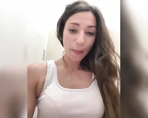 -_MiaQueen_- — Wild Private Show With Interactive Toys