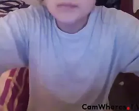 Dude licks his girl and she blows him