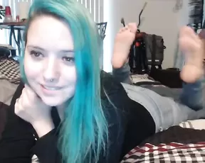 Teal_targaryen fun teen in bed webcam show