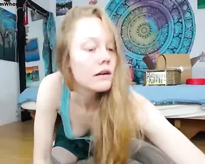 Curvy chick devours that cock with her ass