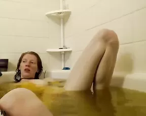 Sweet Emma Louise showing her hairy beaver