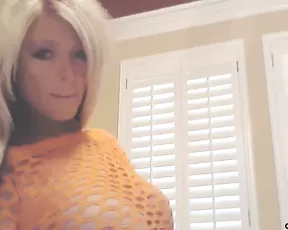 Blonde couple oraly pleasing and hardcore fucking