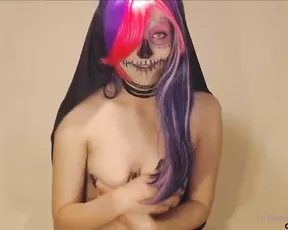 So pretty bonde milf make a hell of a blowjob sunday night