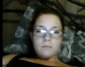 Fat milf in bed finger clit webcam show