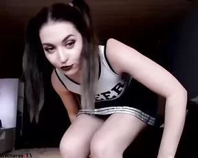 T3mpting_tigr3ss sex bomb schoolgirl in uniform riding dildo webcam show