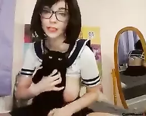 Hot babe wants you to watch