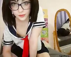 Hot babe wants you to watch