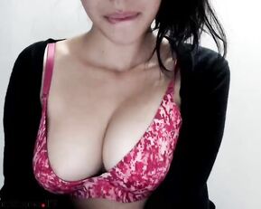 lua_xx nice teen brunette show natural nude tits webcam show