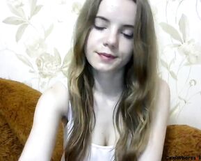 Essmeralda young nice teen show her face webcam show