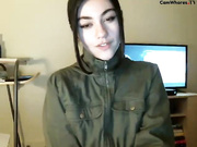 Beryl18 slim sexy brunette teen webcam show
