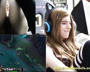 LanaRain ohmibod gamer finger pussy webcam show