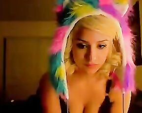 Priscillawtff sweet teen blonde finger pussy webcam show
