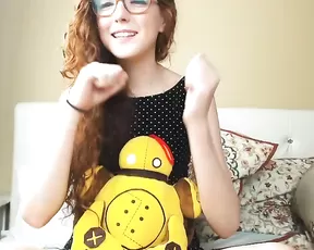 Tidecallernami redhead small tits teen fingering in bed webcam show