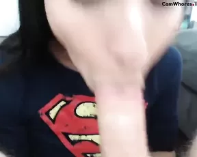 Webcam slut plays with a giant toy
