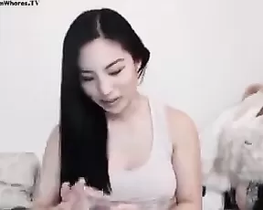 So pretty brunette milf wife make a submissive head to husband sunday night