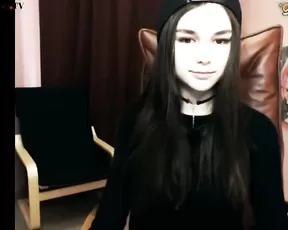 Horny masked webcam model wanna cum