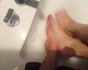 Busty babe makes her man cum on her tits