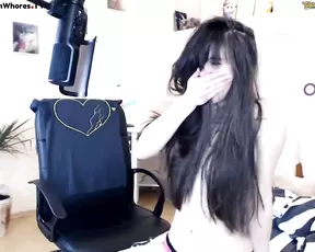 Trimmed snatch in front of the web camera