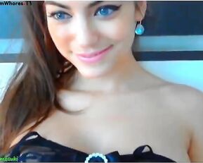 Sweet teen teasing her natural nude tits webcam show
