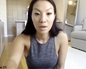 Asian milf brunette hot fingering little pussy webcam show